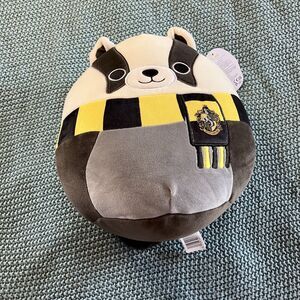 Squishmallows: Harry Potter 8” Hufflepuff Badger NWT New